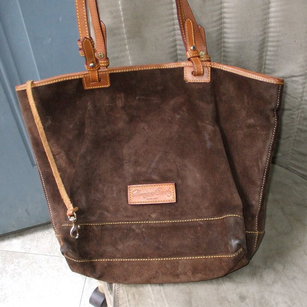 VINTAGE DOONEY & BOURKE TOTE